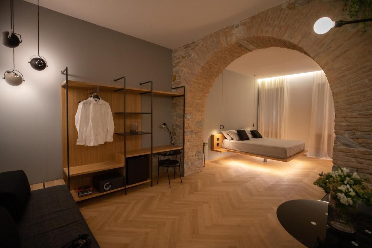 S1 Luxury Suites And Rooms Триест Экстерьер фото