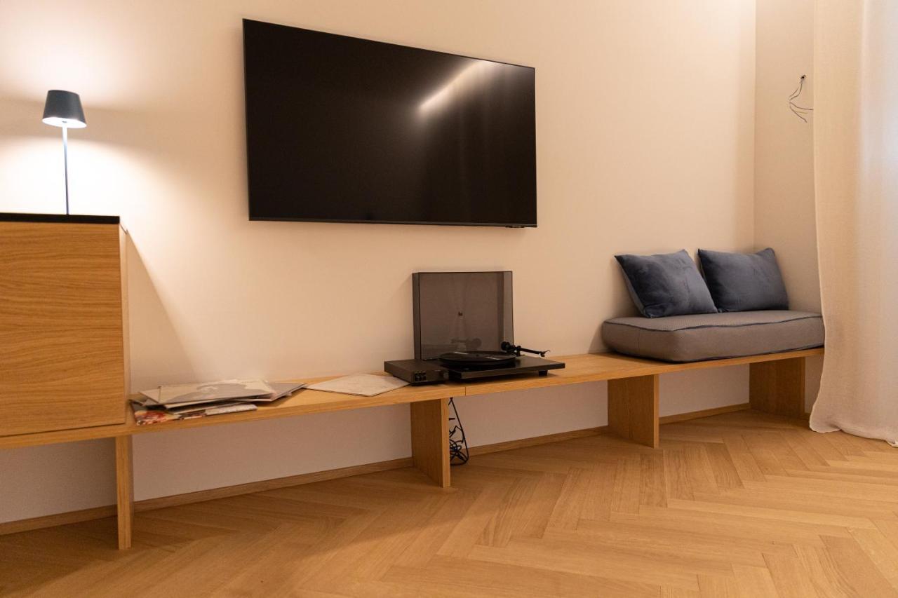 S1 Luxury Suites And Rooms Триест Экстерьер фото
