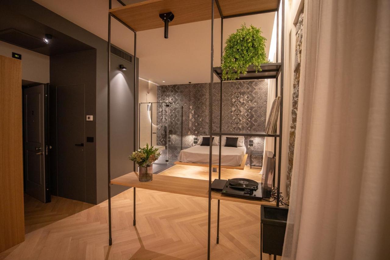 S1 Luxury Suites And Rooms Триест Экстерьер фото