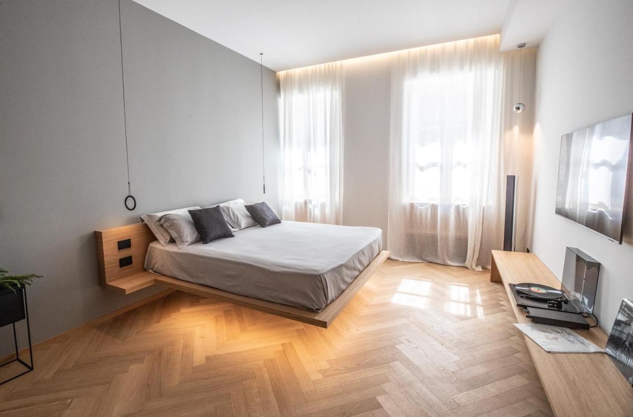 S1 Luxury Suites And Rooms Триест Экстерьер фото