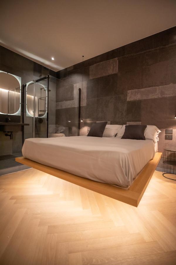 S1 Luxury Suites And Rooms Триест Экстерьер фото
